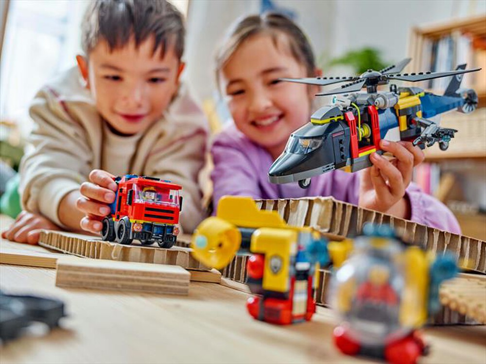 Immagine del prodotto LEGO - CITY Elicottero, autopompa e sottomarino 60462