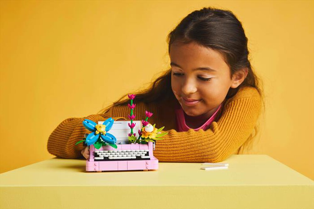 Immagine del prodotto LEGO - CREATOR Macchina da scrivere con fiori 31169