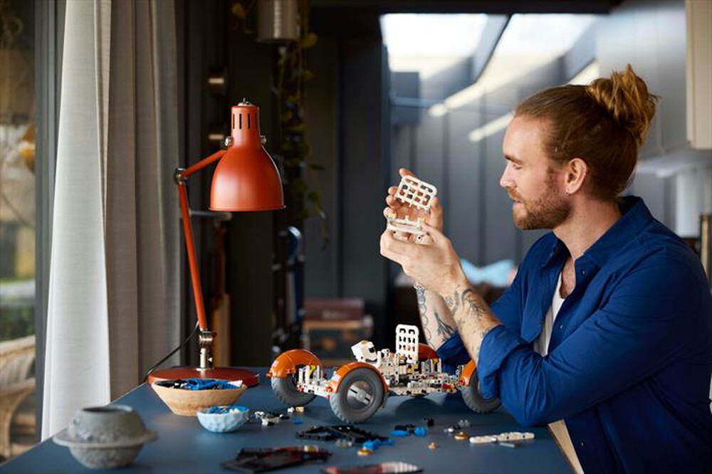 Immagine del prodotto LEGO - TECHNIC Rover lunare NASA Apollo - LRV 42182