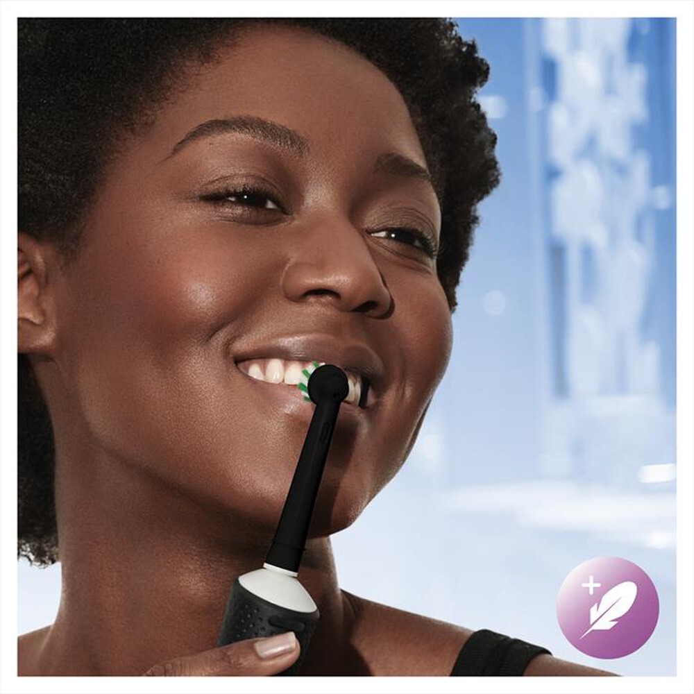 "ORAL-B - Spazzolino elettrico ricaricabile VITALITY PRO BIA-Bianco e Nero"