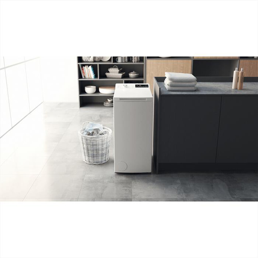 "HOTPOINT ARISTON - Lavatrice WMTG 723B IT 7 Kg Classe D-Bianco"