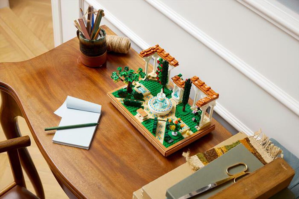 Immagine del prodotto LEGO - ICONS Il giardino della fontana 10359