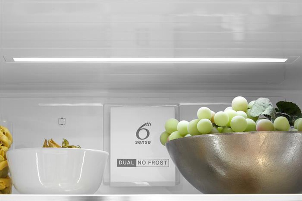 "WHIRLPOOL - Frigorifero combinato W84BE 73 X Classe D 588 lt-Acciaio inossidabile"