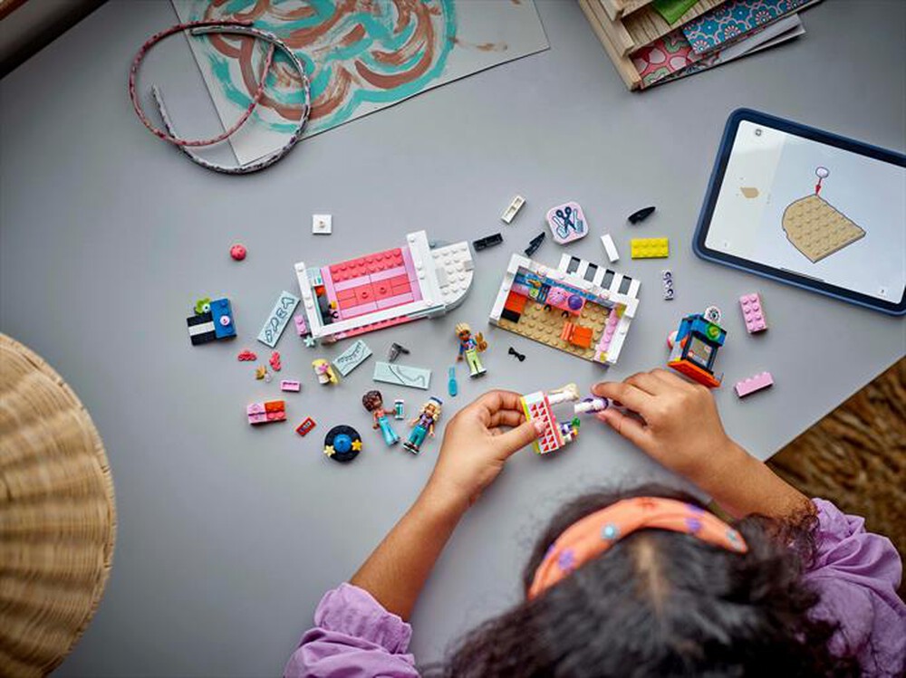 Immagine del prodotto LEGO - FRIENDS Parrucchiere e Negozio di accessori 42662