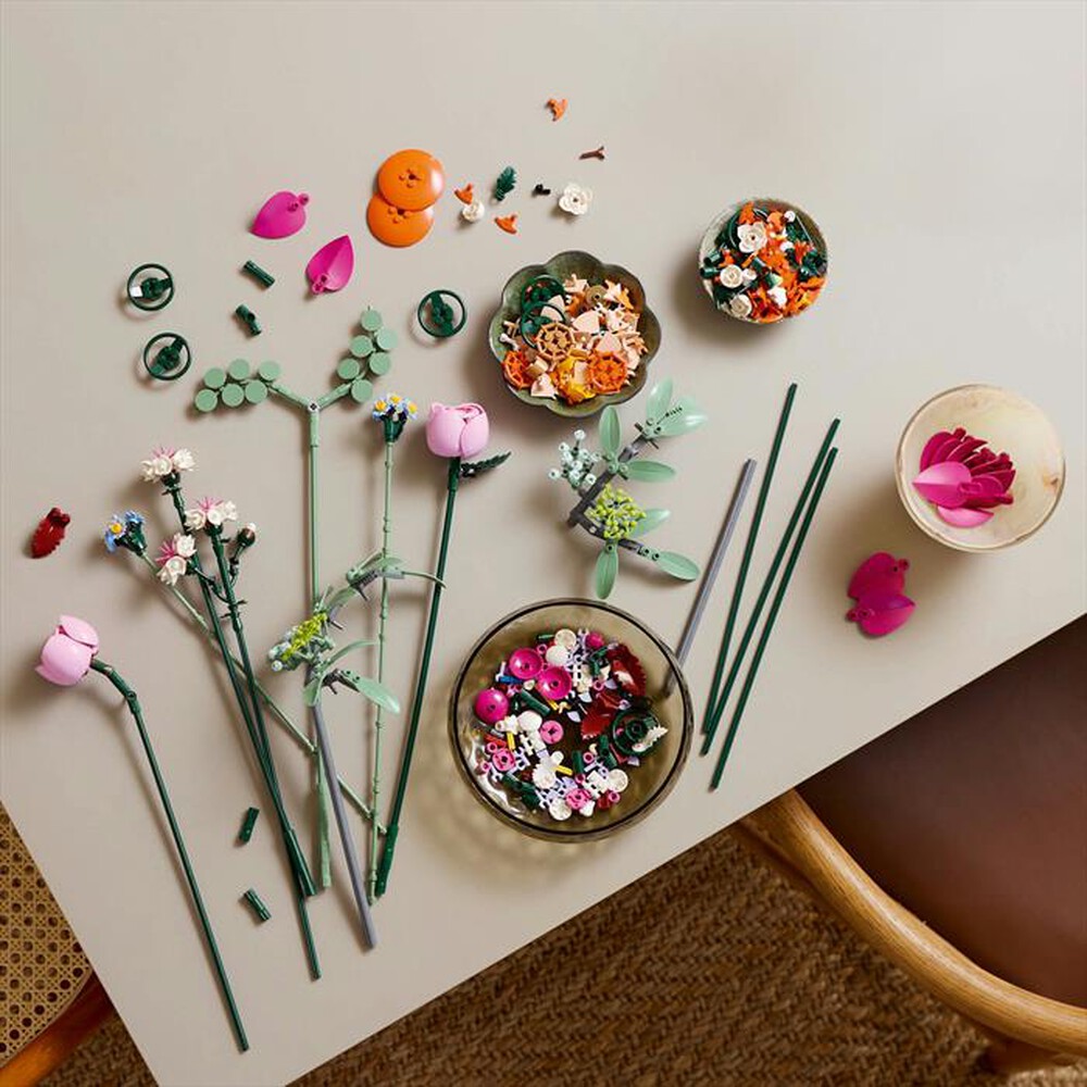 Immagine del prodotto LEGO - BOTANICALS Bouquet di fiori rosa 10342
