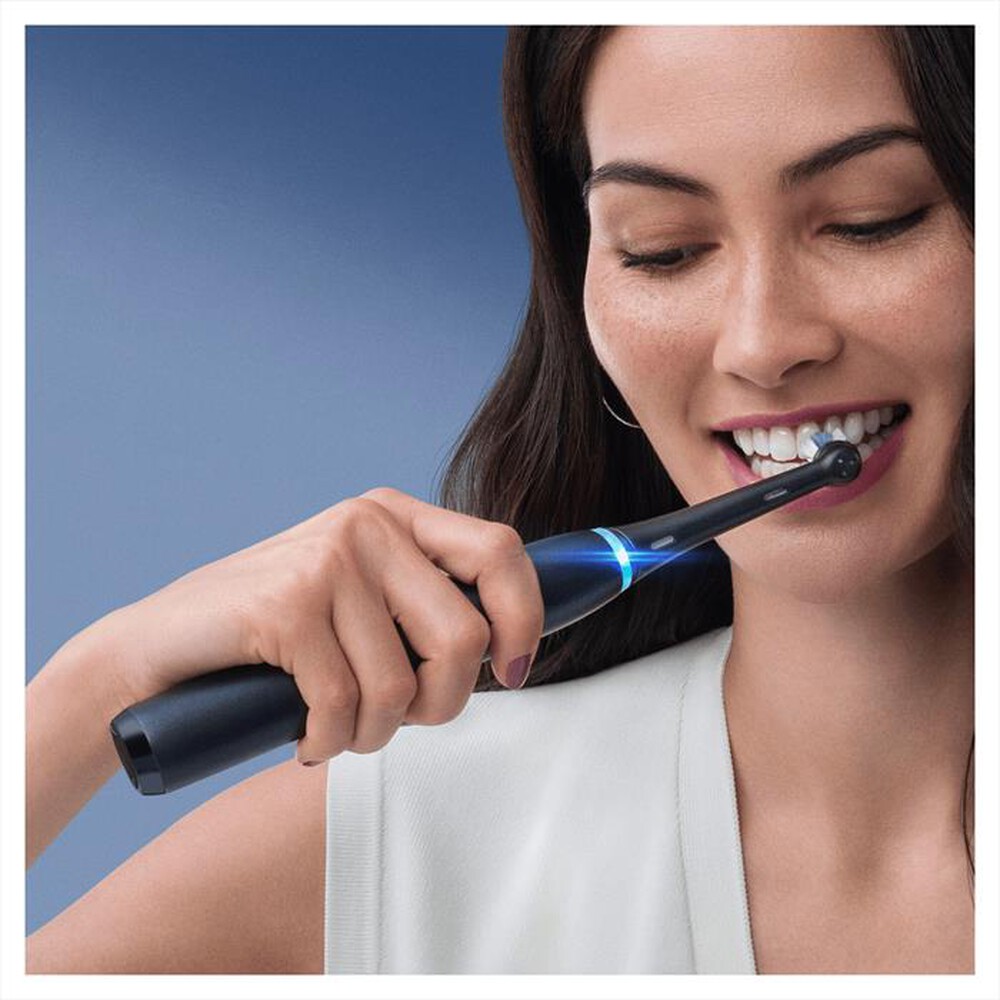 "ORAL-B - IO8N SERIES BLACK ONYX-NERO"