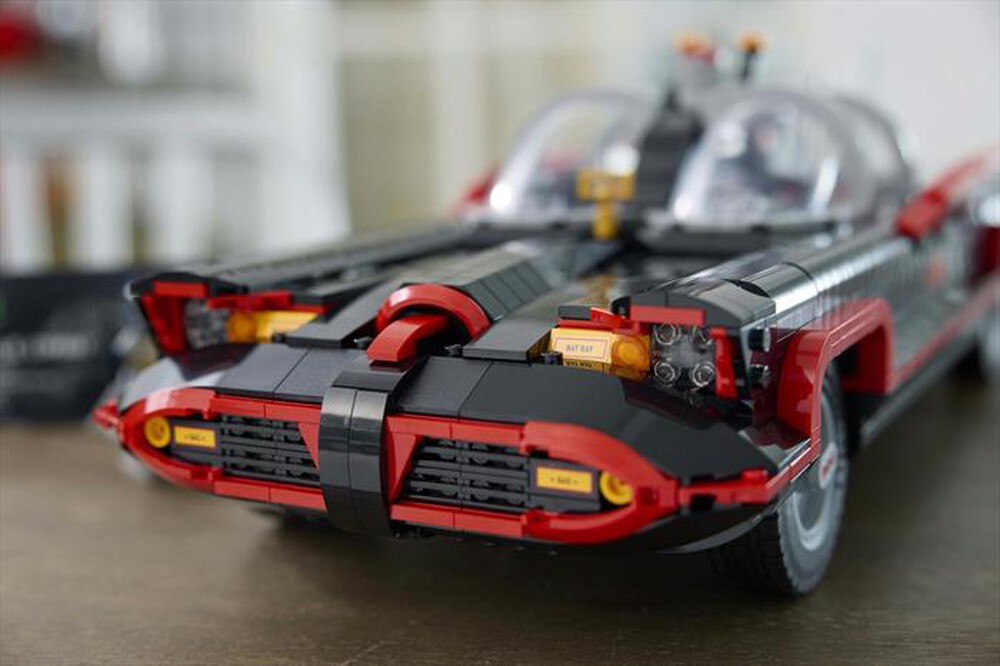 Immagine del prodotto LEGO - Batman: Batmobile Classic TV Series - 76328