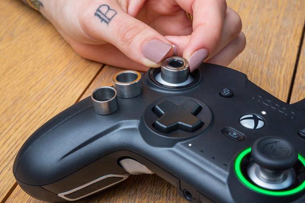"NACON - CONTROLLER PROFESSIONALE PER XBOX SERIES X|S, PC-Nero"