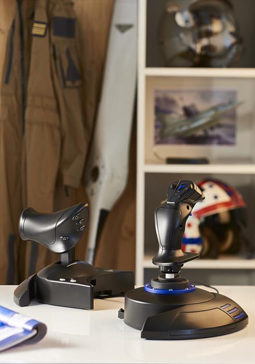 "THRUSTMASTER - T-FLIGHT HOTAS 4 OFFICIAL"