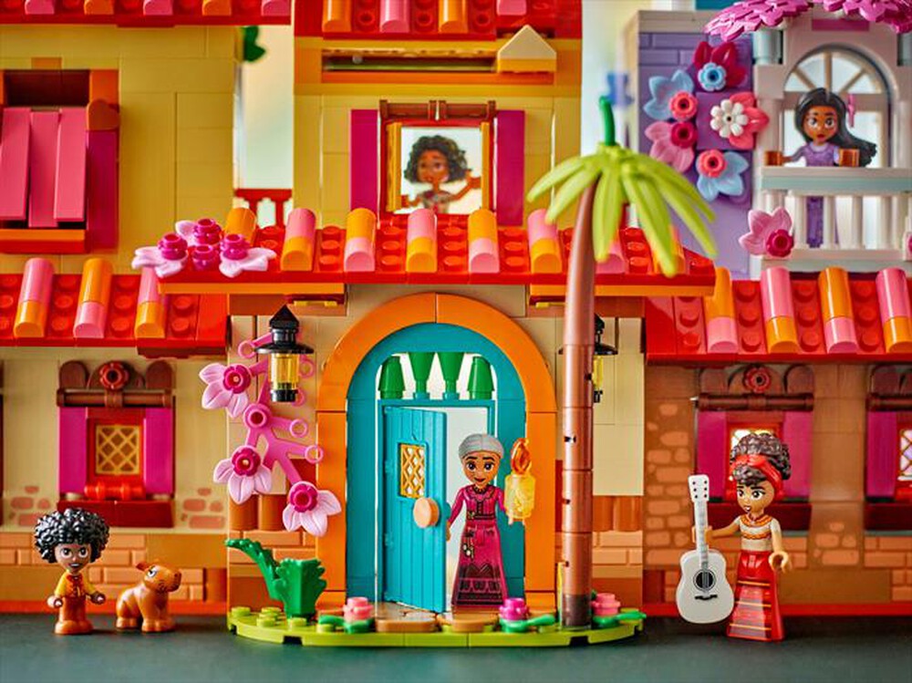 Immagine del prodotto LEGO - DISNEY CLASSIC La magica casa dei Madrigal 43245