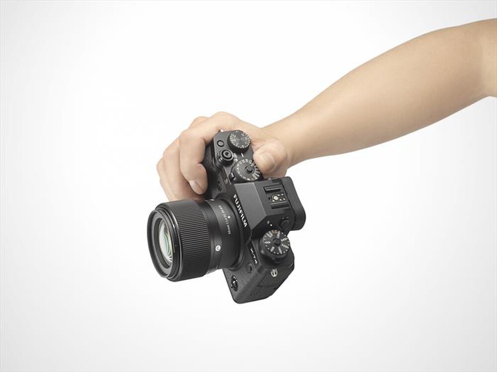 "SIGMA - OB.56MM-F/1.4 (C)DC DN, FUJI X-MOUNT-NERO/SILVER"