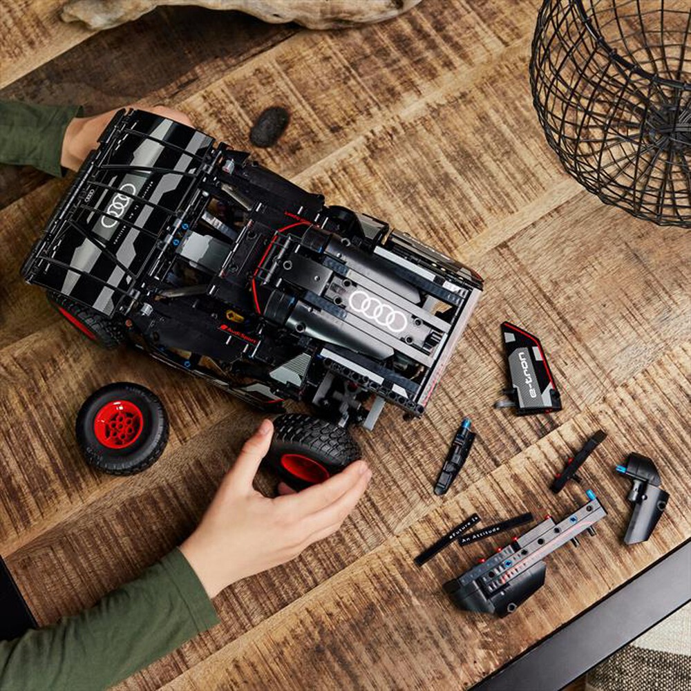 Immagine del prodotto LEGO - TECHNIC Audi RS Q e-tron 42160