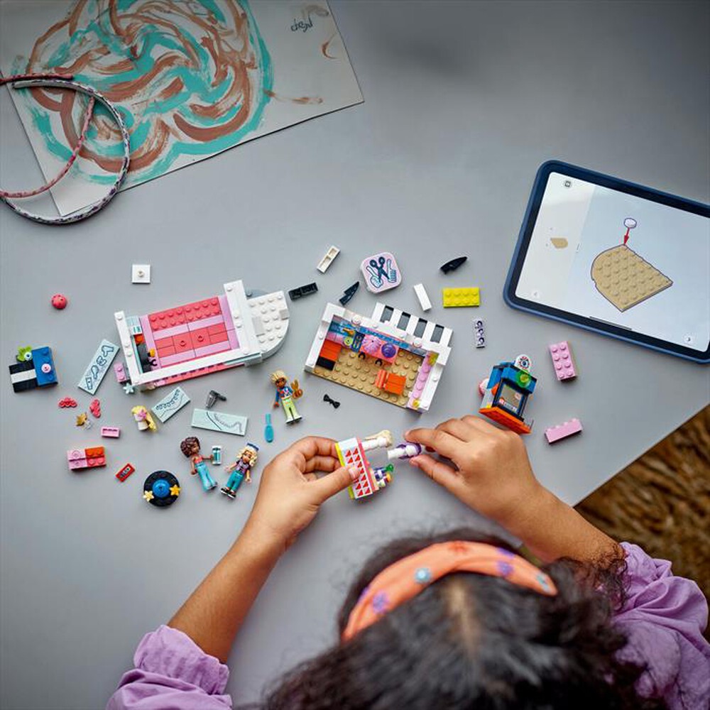 Immagine del prodotto LEGO - FRIENDS Parrucchiere e Negozio di accessori 42662