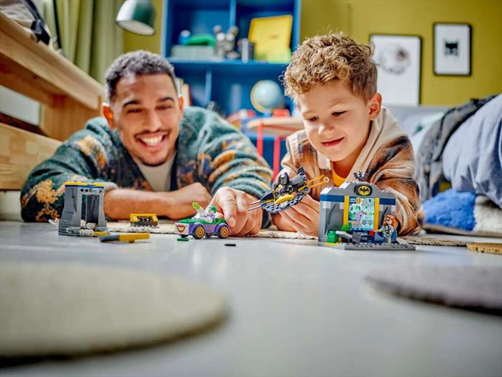 "LEGO - Batcaverna con Batman, Batgirl e The Joker - 76272-Multicolore"