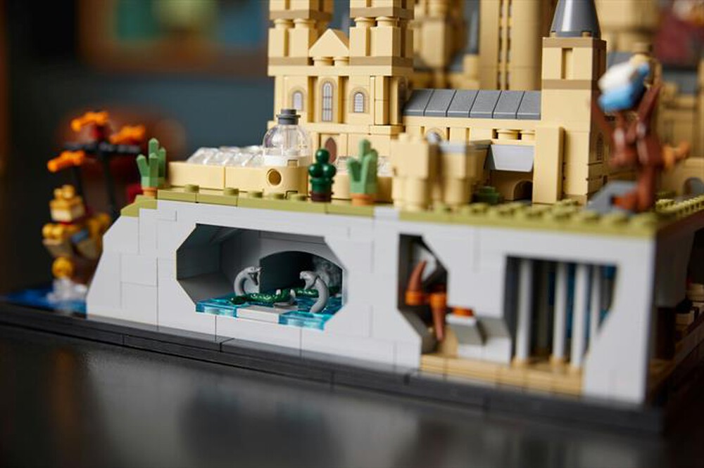 Immagine del prodotto LEGO - HARRY POTTER Castello e parco di Hogwarts 76419