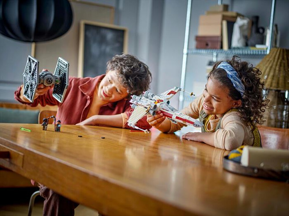 Immagine del prodotto LEGO - STAR WARS Mash-up TIE Fighter e X-Wing 75393