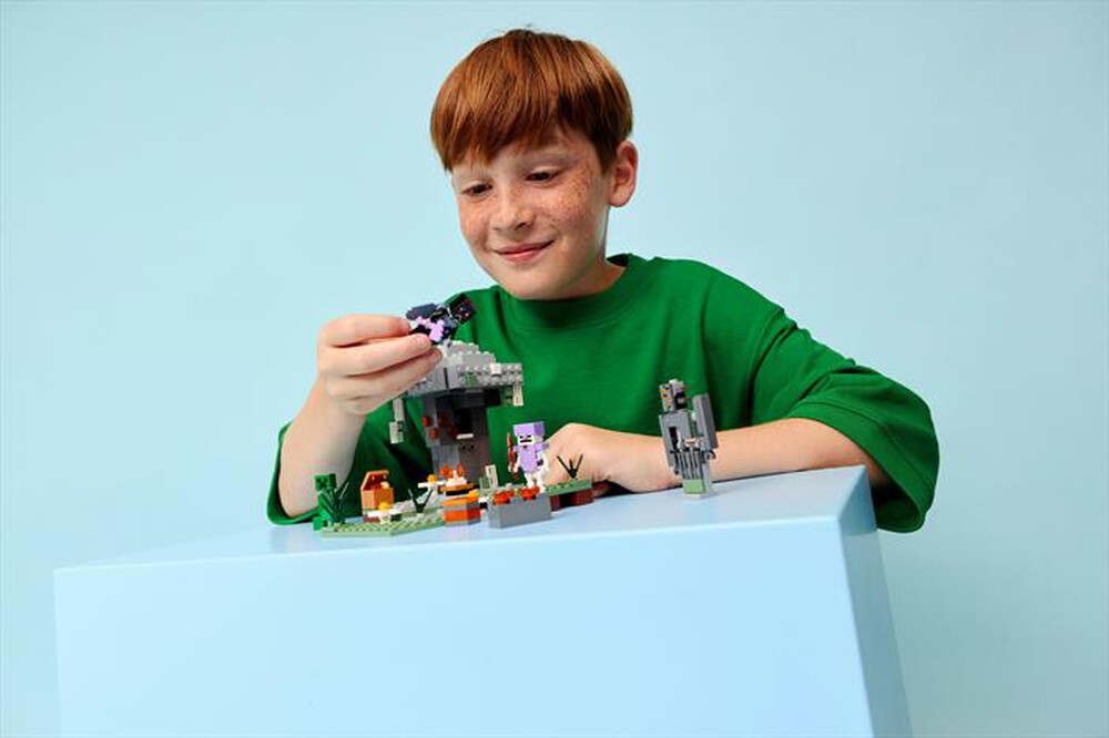 Immagine del prodotto LEGO - MINECRAFT Giardino pallido - 21586