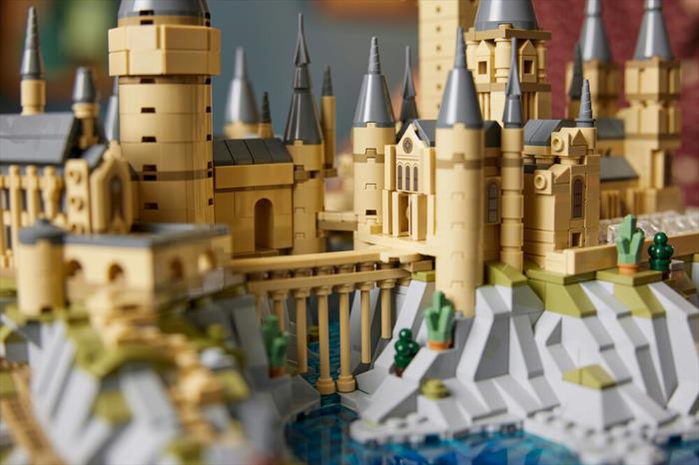 Immagine del prodotto LEGO - HARRY POTTER Castello e parco di Hogwarts 76419