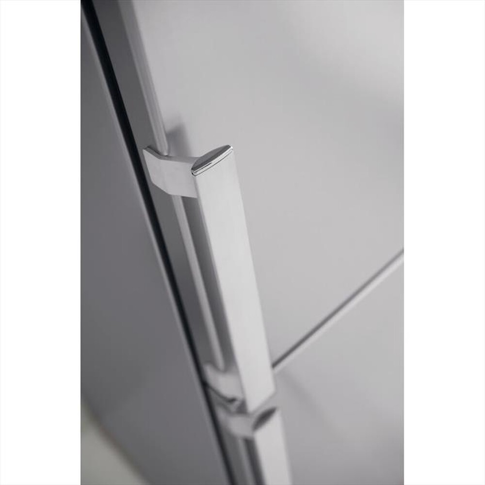 "WHIRLPOOL - Frigorifero combinato WB70E 973 X Classe D"