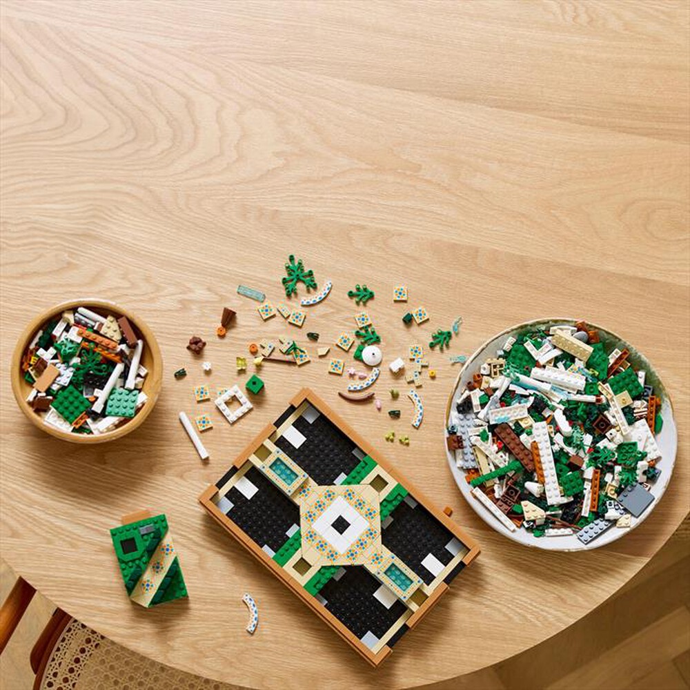 Immagine del prodotto LEGO - ICONS Il giardino della fontana 10359