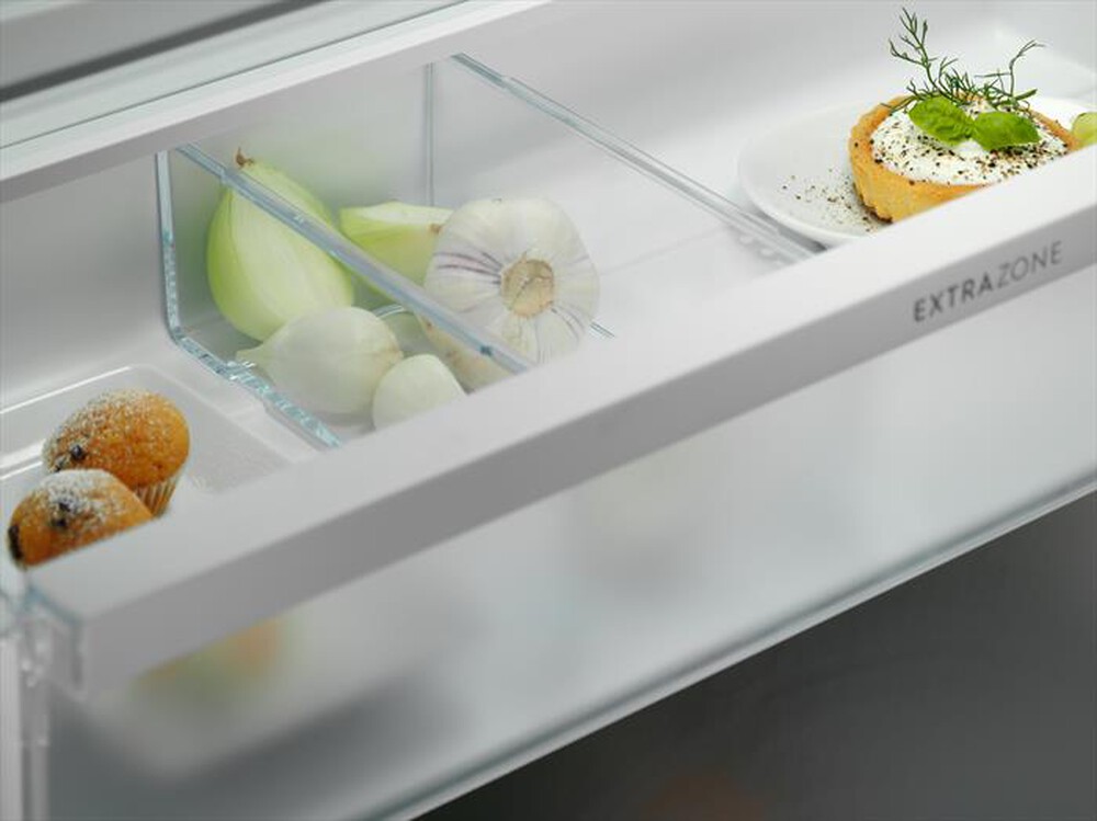"ELECTROLUX - Frigorifero combinato ENG7TE75S Classe E 376 lt"