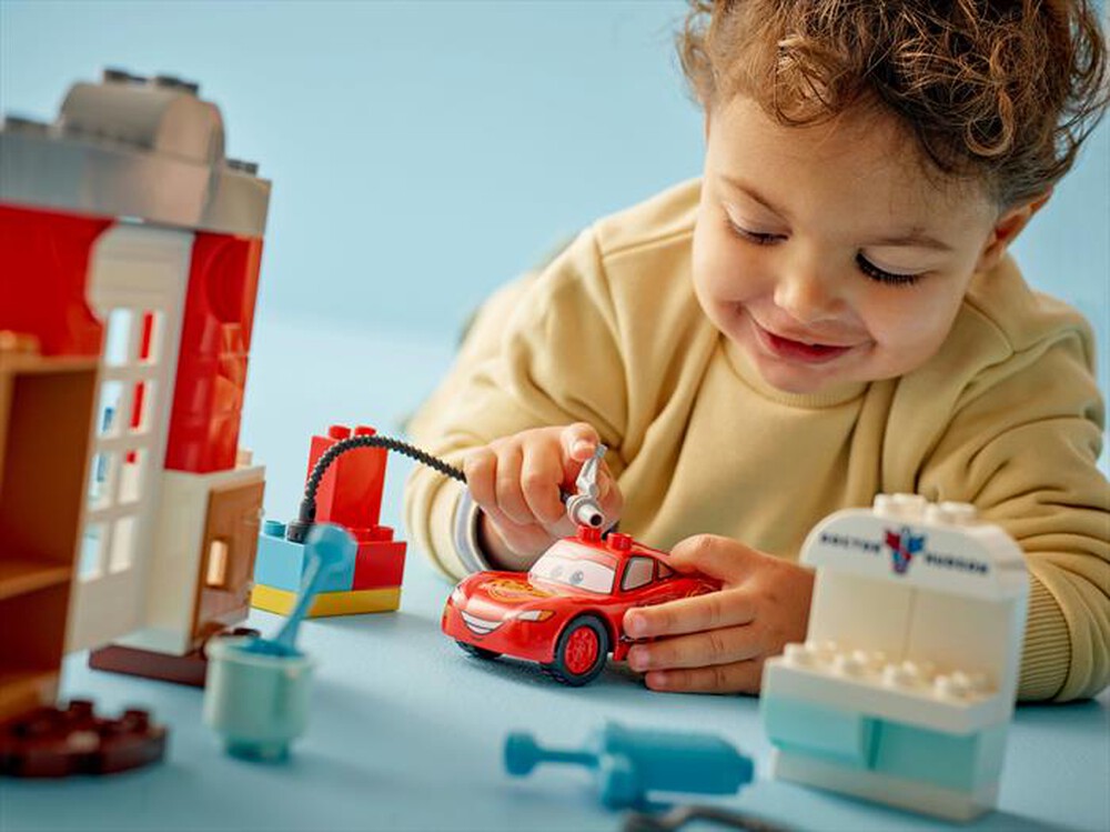 "LEGO - LA VISITA DI MCQUEEN ALLOFFICINA DI DOC-,"