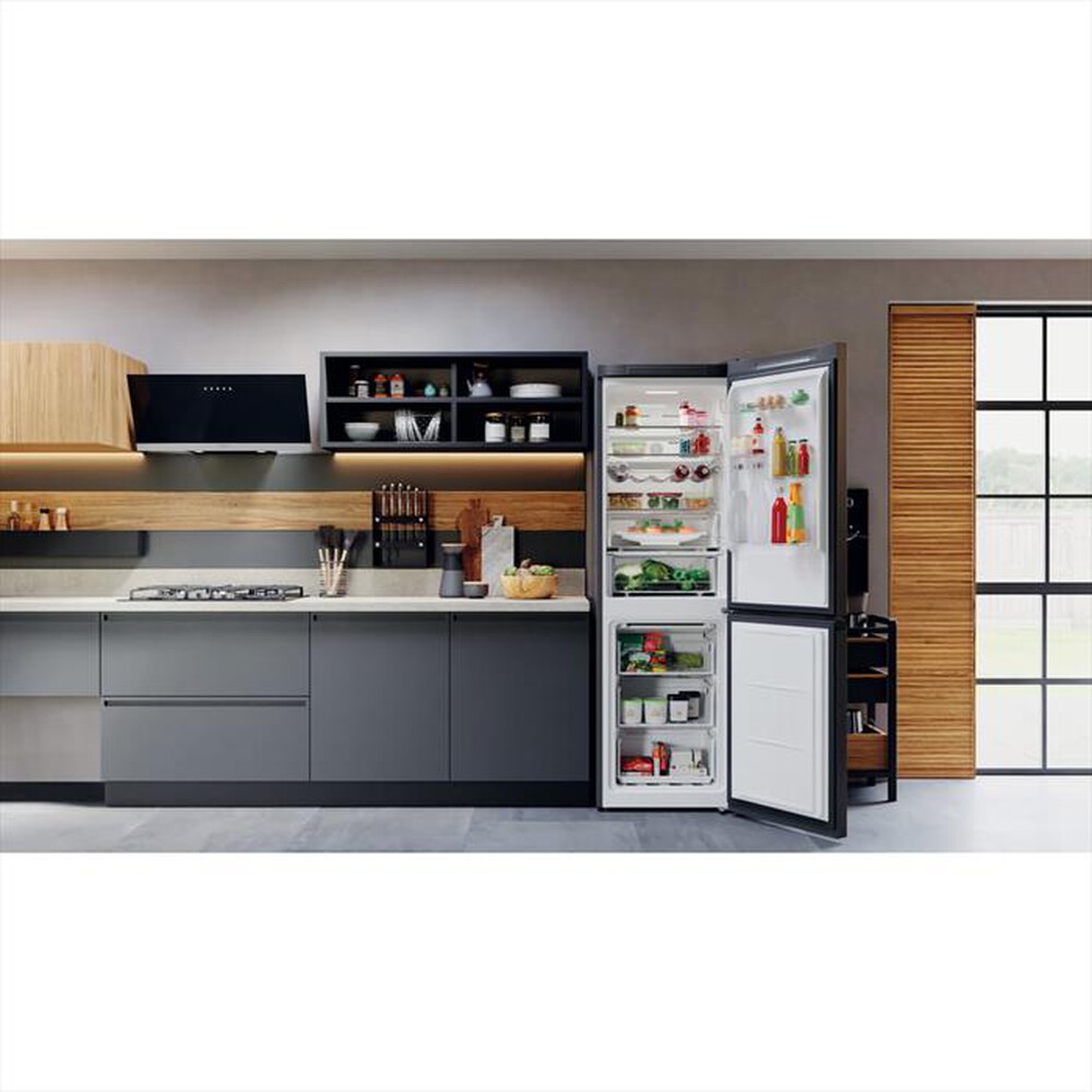 "HOTPOINT ARISTON - Frigorifero combinato HAFC8 TT33SK O3 Classe D"
