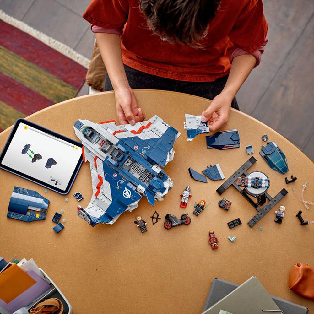 Immagine del prodotto LEGO - SUPER HEROES Quinjet Avengers: Age of Ultron 76325