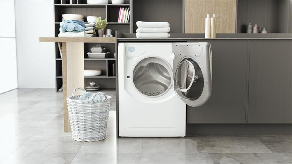"HOTPOINT ARISTON - Lavatrice EU AQ49D410 N 10 Kg Classe B"