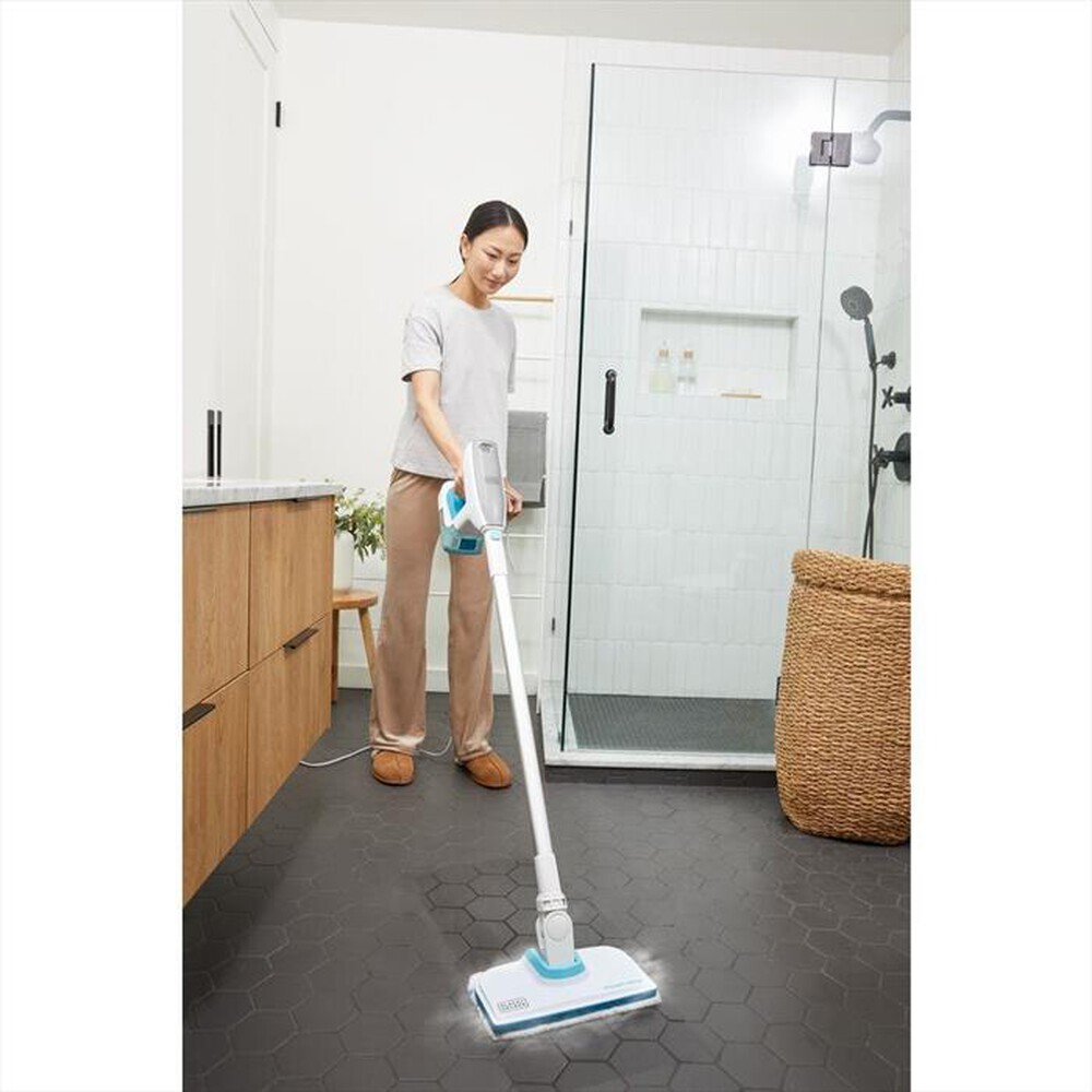 "BLACK & DECKER - Spazzolone a vapore BHSM15FX08"