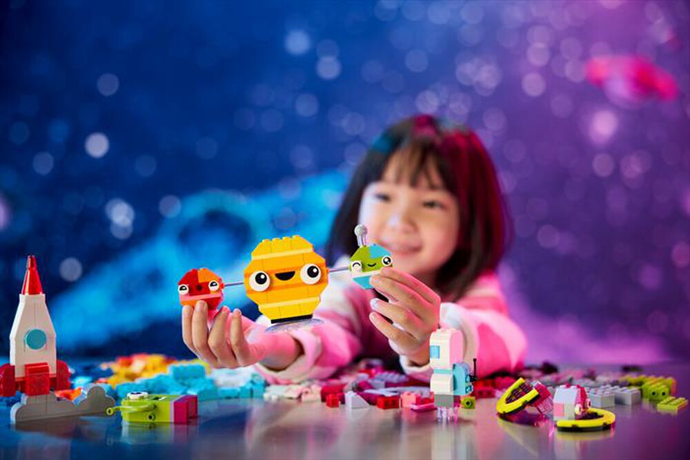 Immagine del prodotto LEGO - CLASSIC Pianeti dello spazio creativi 11037