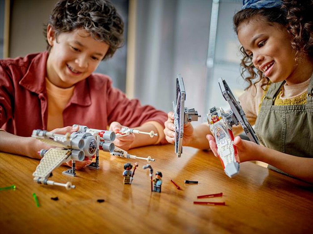 Immagine del prodotto LEGO - STAR WARS Mash-up TIE Fighter e X-Wing 75393