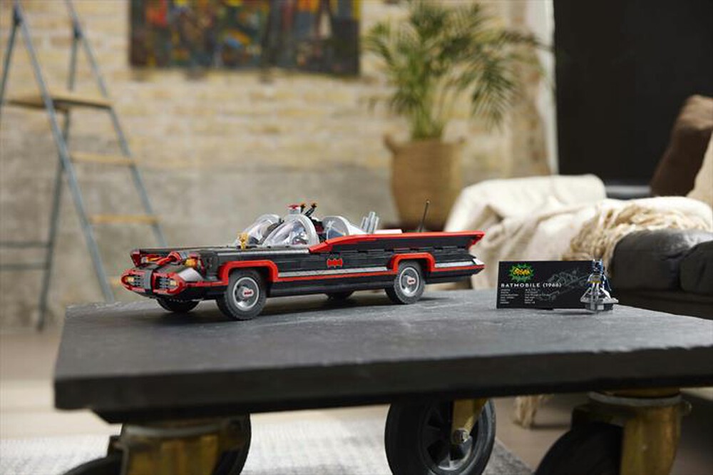 Immagine del prodotto LEGO - Batman: Batmobile Classic TV Series - 76328