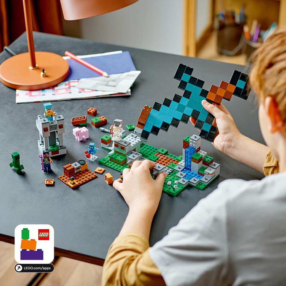 Immagine del prodotto LEGO - MINECRAFT L&rsquo;avamposto della spada - 21244