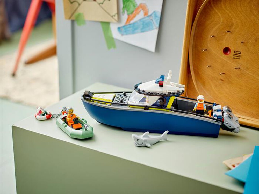 "LEGO - INSEGUIMENTO DEL MOTOSCAFO DELLA POLIZIA-,"