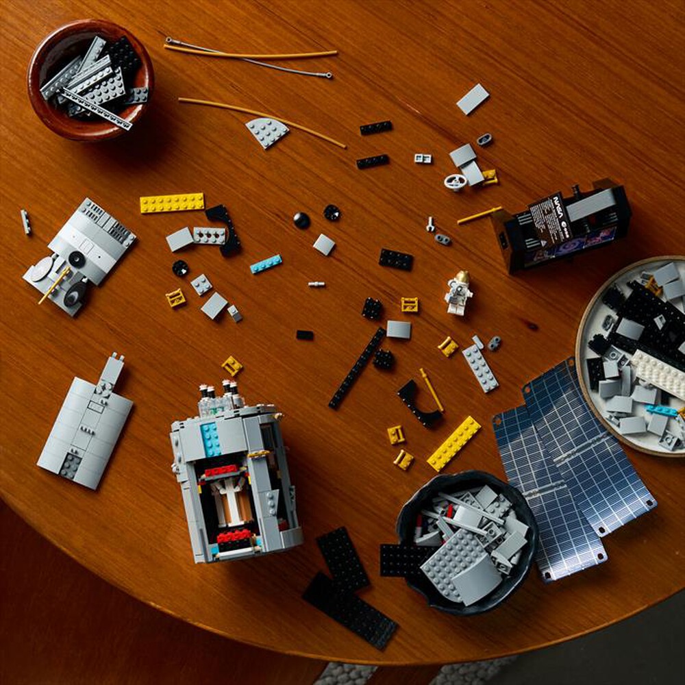 Immagine del prodotto LEGO - ICONS Telescopio spaziale Hubble - 11382