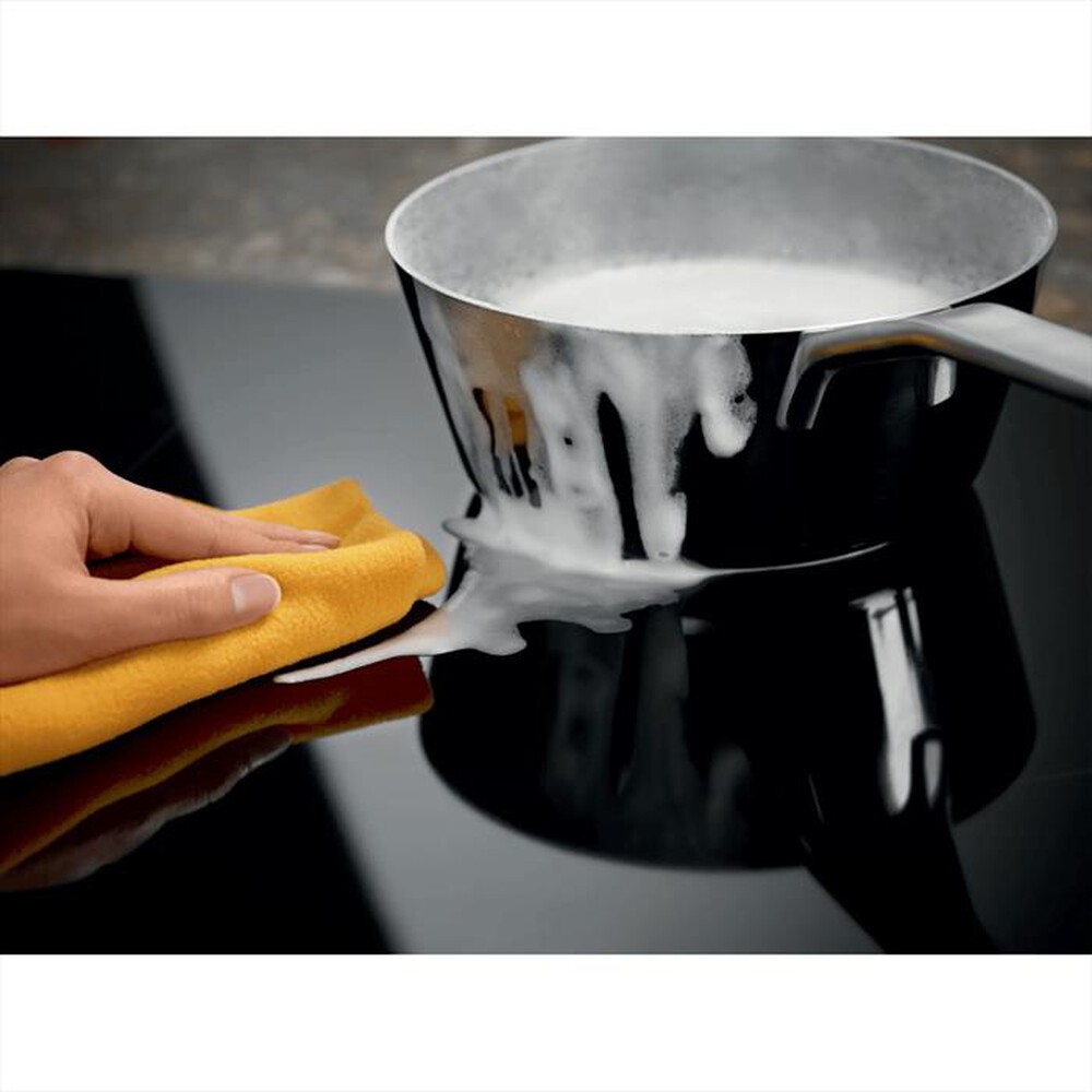 Immagine del prodotto ELECTROLUX - Piano cottura induzione EIS82449C 78 cm-Nero