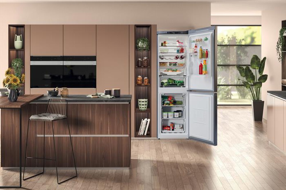 "HOTPOINT ARISTON - Frigorifero combinato HAFC8 TA33SX Classe D 335 lt-Acciaio inossidabile"