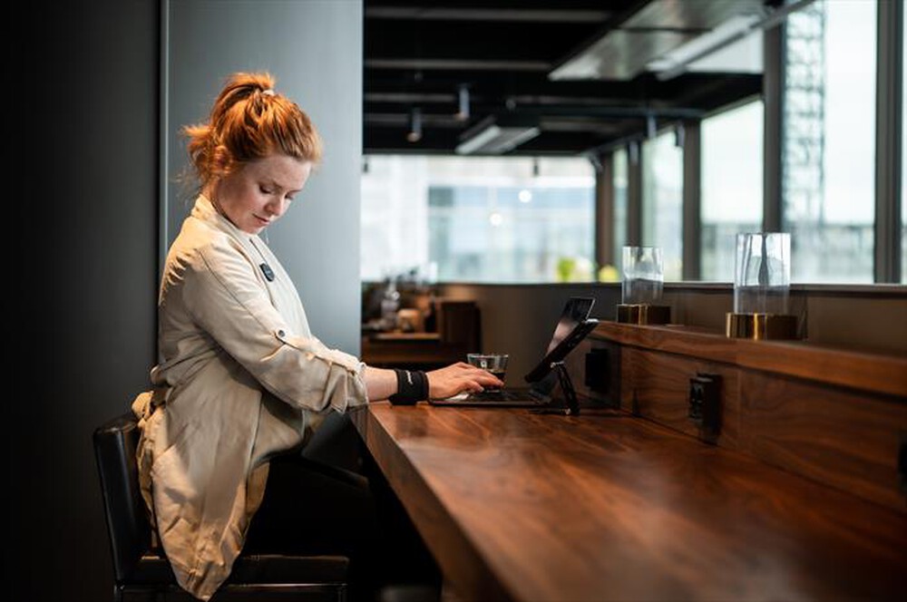 "SWEDISH POSTURE - Vibe Sensore digitale di postura-Nero"