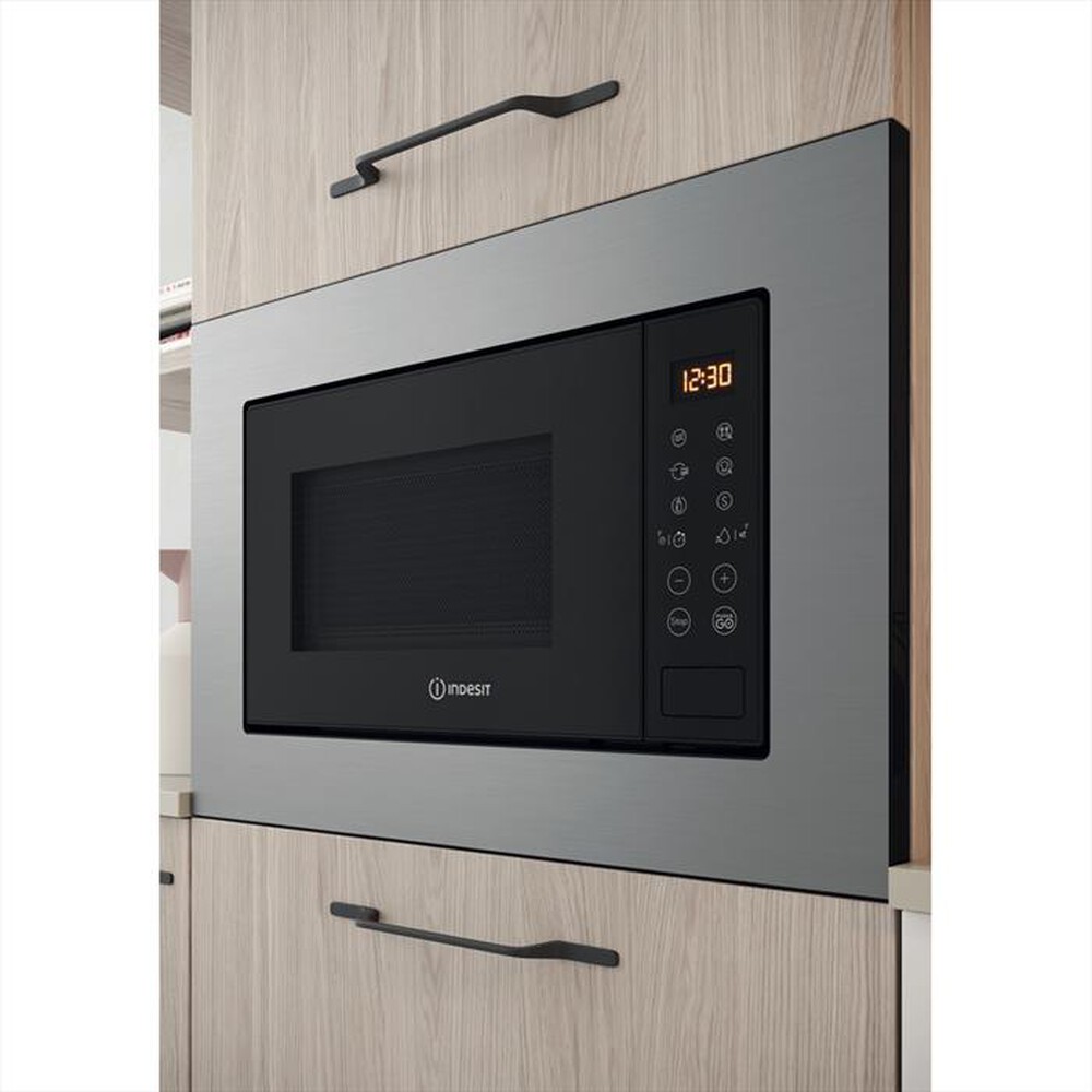 "INDESIT - MWI 120 GX MICROWAVE ID"