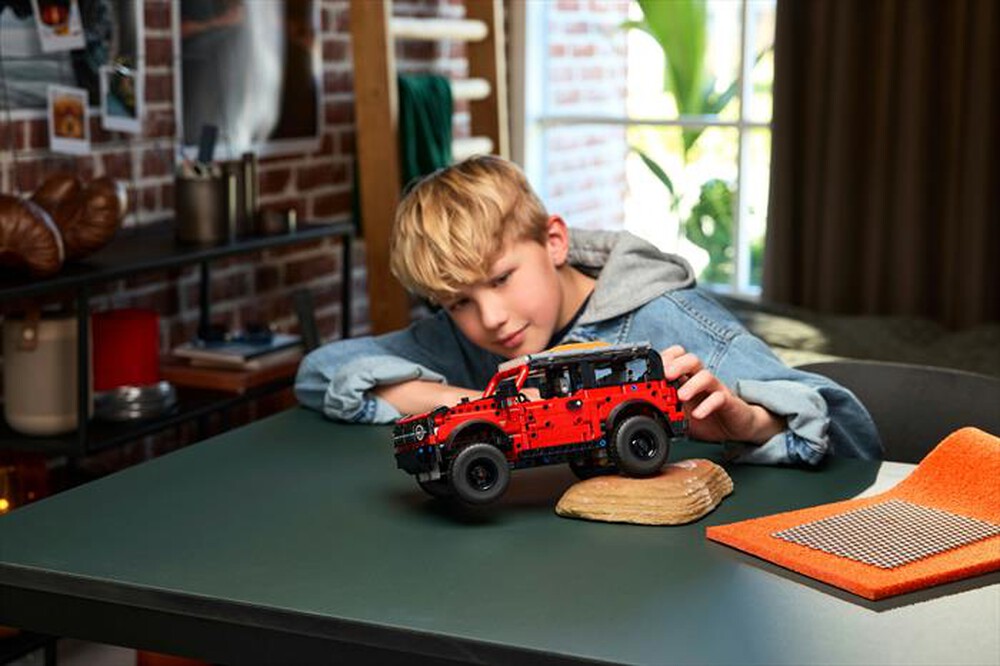Immagine del prodotto LEGO - 42213 SUV FORD BRONCO-,