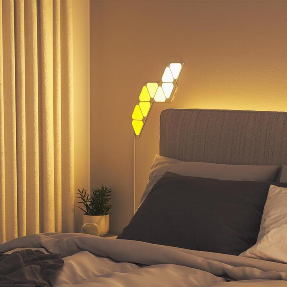 "NANOLEAF - SHAPES MINI TRIANGLES STARTER + ESP. - 15 PACK"