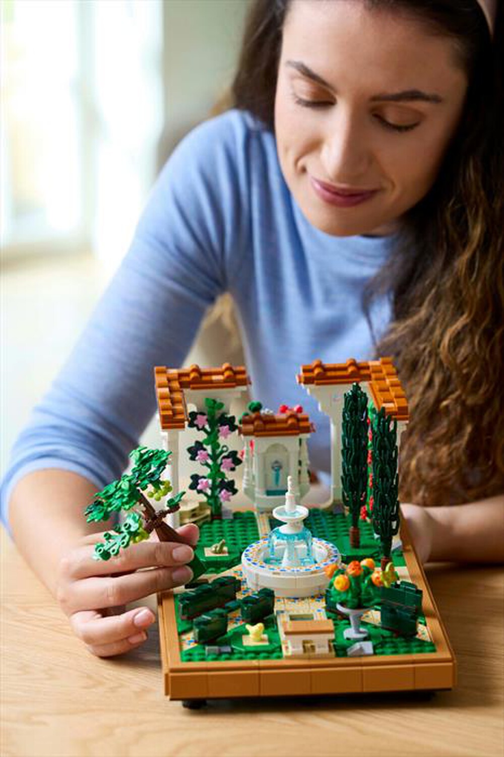Immagine del prodotto LEGO - ICONS Il giardino della fontana 10359