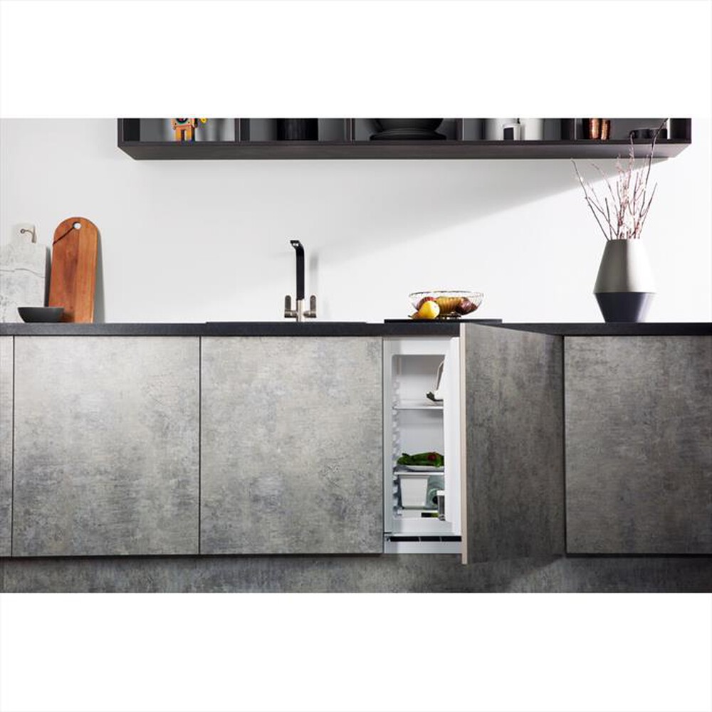 "HOTPOINT ARISTON - Frigorifero incasso BTS 1622/HA 1 Classe F-Acciaio inossidabile"