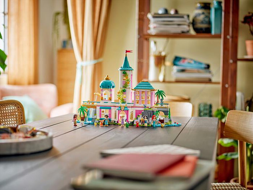 "LEGO - CASTELLO DELLA PRINCIPESSA E ANIMALI REALI-,"