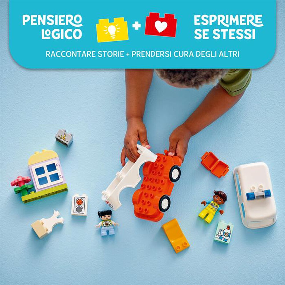Immagine del prodotto LEGO - DUPLO Town Ambulanza e autista 10447