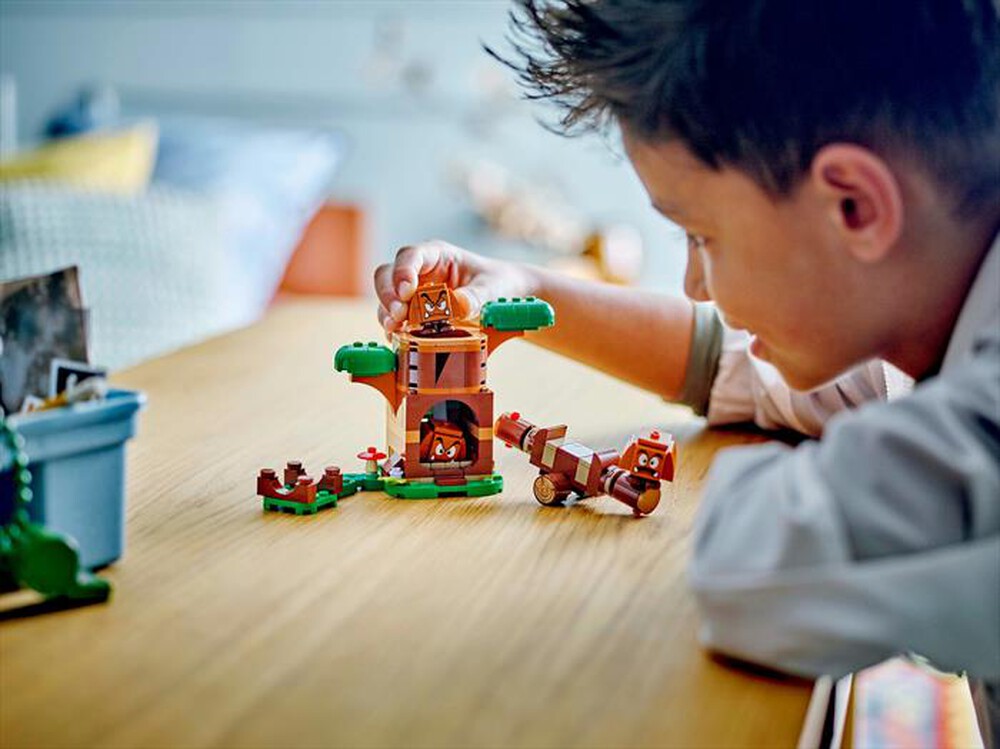 Immagine del prodotto LEGO - SUPER MARIO Parco giochi dei Goomba 71433