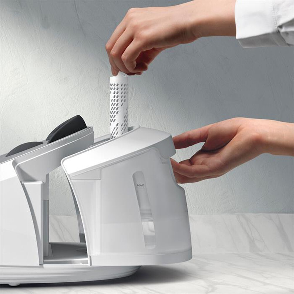 "ELECTROLUX - E6ST1-8EG-Executive Grey"