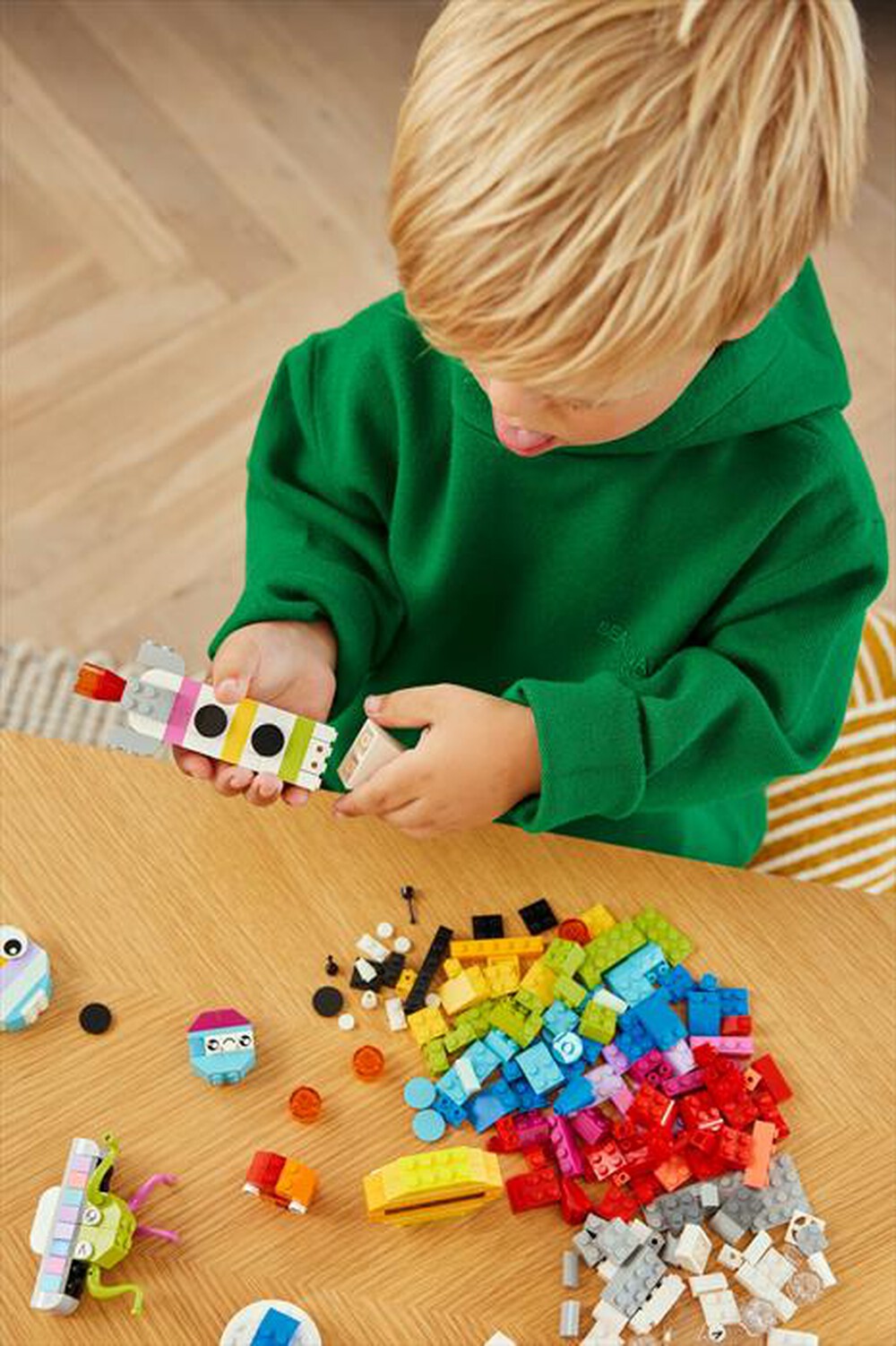 Immagine del prodotto LEGO - CLASSIC Pianeti dello spazio creativi 11037