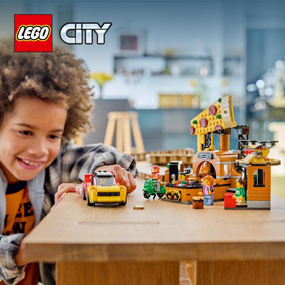 Immagine del prodotto LEGO - CITY Centro di consegna pizze con veicoli - 60496